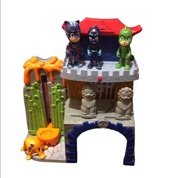 Night Ninja Fortress with Figures - Picture 1 of 3